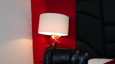 Sofia online show from December 14, 8:51 pm