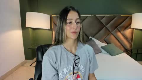 Sofia online show from February 4, 1:50 pm