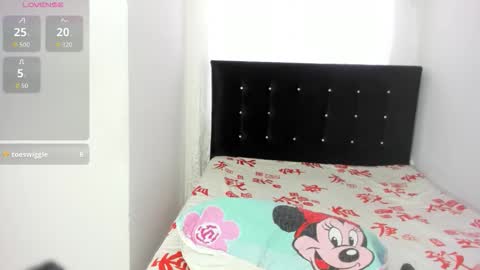 sophia_moons_ online show from March 19, 1:59 pm