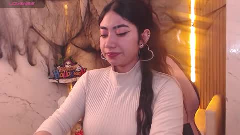 Snapshot of sophia_tf chatting on October 11, 1:42 pm Sophia online show from October 11, 1:42 pm