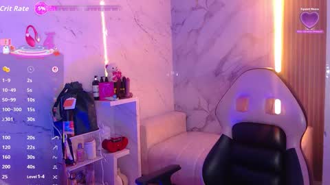 Sophia online show from December 5, 8:38 pm