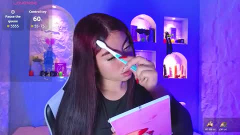 Snapshot of sophia_tf chatting on March 28, 3:39 am Sophia online show from March 28, 3:39 am