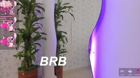 Snapshot of sophia_walkett chatting on January 27, 7:35 pm Michelle online show from January 27, 7:35 pm