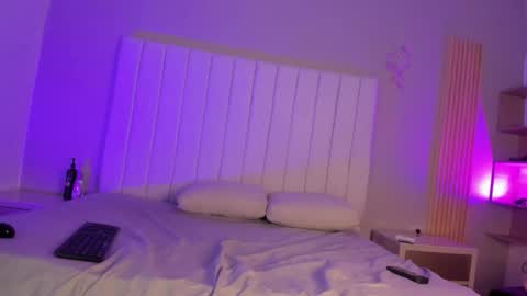 Snapshot of sophia_walkett chatting on March 24, 2:22 pm Michelle online show from March 24, 2:22 pm