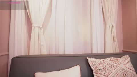 Snapshot of sophia_wilsonn_ chatting on October 20, 11:21 am Sofi online show from October 20, 11:21 am