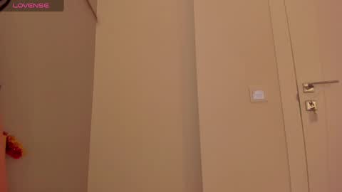 Sophia online show from January 9, 4:52 am