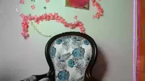 sophia online show from October 18, 10:10 pm