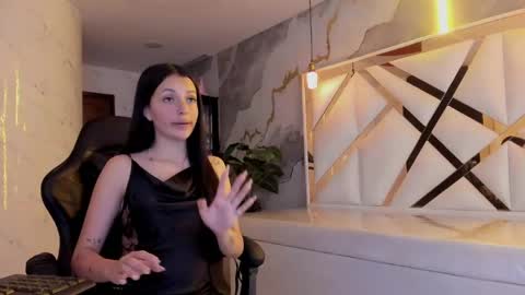 sophiadoll_tf online show from May 20, 9:43 pm
