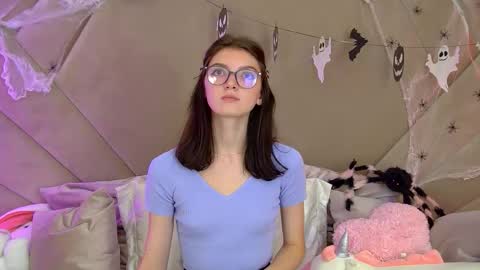 SophiaProve online show from October 24, 5:31 pm