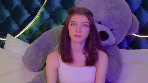 SophiaProve online show from November 17, 4:24 pm