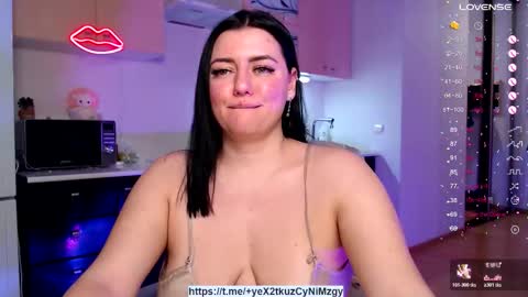 Sophia online show from February 2, 7:01 pm