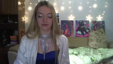 Snapshot of sophiasonata chatting on January 14, 8:37 pm SophiaSonata online show from January 14, 8:37 pm