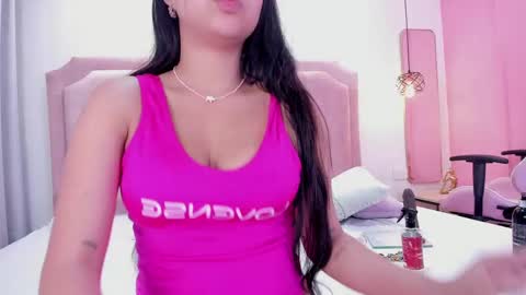 Snapshot of sophiawhite__ chatting on February 19, 4:44 pm SOPHIA online show from February 19, 4:44 pm