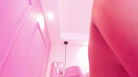 Snapshot of sophiawhite__ chatting on February 24, 4:36 pm SOPHIA online show from February 24, 4:36 pm