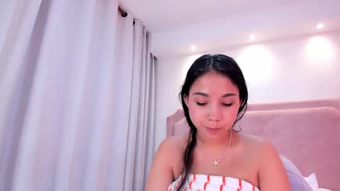 Snapshot of sophiawhite__ chatting on February 26, 7:38 pm SOPHIA online show from February 26, 7:38 pm