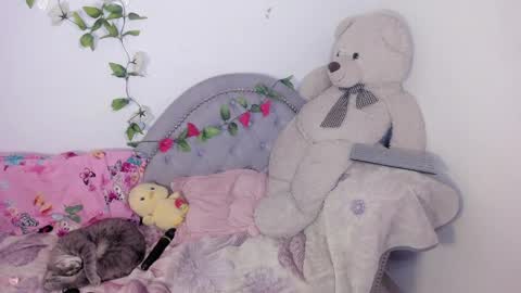 Clara sophia online show from April 5, 4:09 am