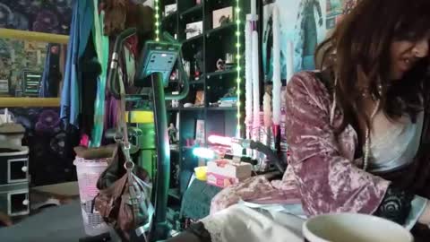 Sophie Satin1980 online show from March 31, 3:01 pm