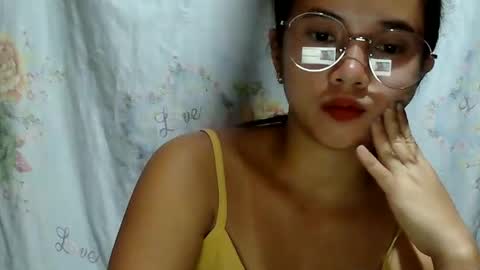 sophie_193 online show from May 26, 5:20 pm