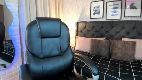 sophie__blare online show from March 13, 7:09 pm