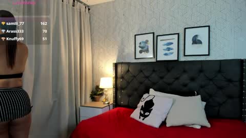 Snapshot of sophie__blare chatting on April 7, 7:14 pm sophie__blare online show from April 7, 7:14 pm