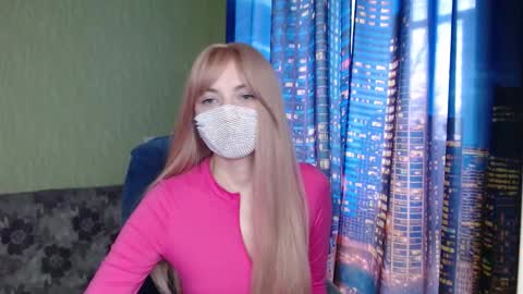 Sophie online show from February 12, 1:06 pm