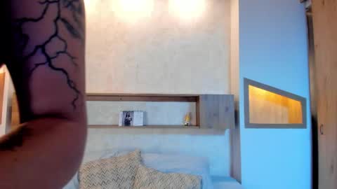 Snapshot of sophie_beaufort chatting on April 21, 2:51 am Sophieeee online show from April 21, 2:51 am