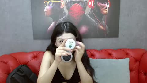 S O P H I E online show from April 28, 3:06 pm