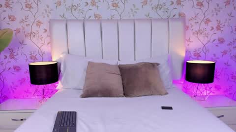 Snapshot of sophie_deargb chatting on December 27, 7:35 pm Sofia  santodomingo online show from December 27, 7:35 pm