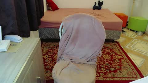 Sophie Fantasys online show from May 9, 2:06 am
