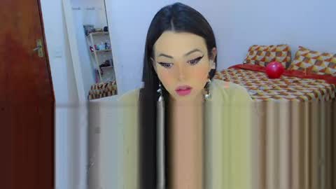 Sophie Fantasys online show from May 18, 7:31 pm