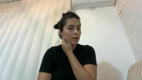 Sophie online show from May 13, 3:15 am