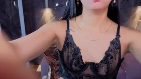 sophie_jones_b online show from February 5, 12:32 pm