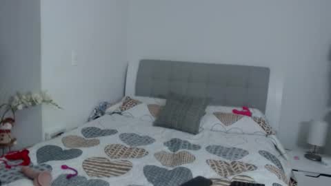 Sofa online show from November 26, 10:55 pm