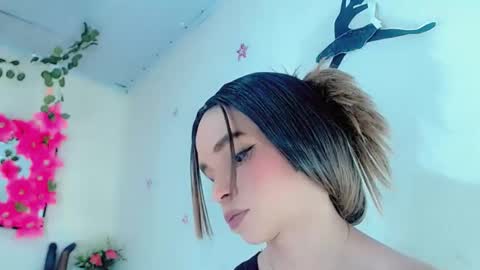 sophie_miaa online show from January 19, 7:37 pm