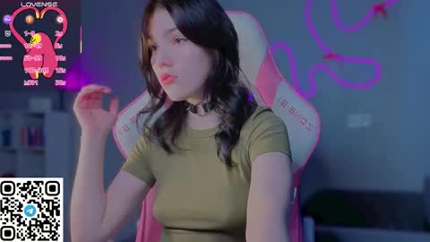 sophie_nomenal_ online show from February 20, 11:43 am