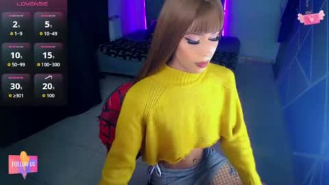 sophie_vall online show from June 11, 12:43 am
