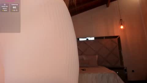 Snapshot of sophiebarnett_ chatting on January 10, 2:35 am Sophie online show from January 10, 2:35 am