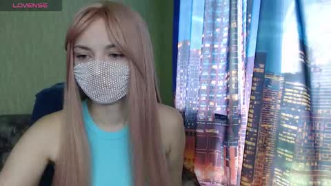 Sophie online show from March 10, 8:41 am