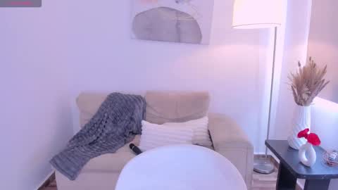 Sophie online show from October 8, 3:53 pm