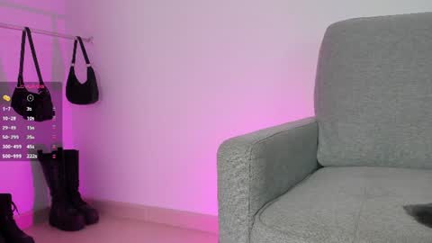 sophie  online show from July 23, 6:39 pm