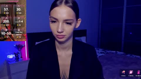 Sophie online show from October 14, 12:00 am