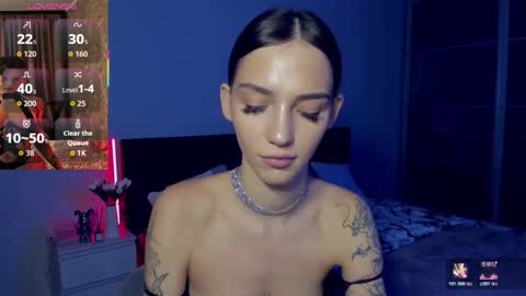 Sophie online show from December 2, 4:35 pm