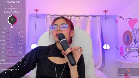 Snapshot of sophiecherry_ chatting on December 7, 1:36 am Sophie IG sophiecherry es online show from December 7, 1:36 am
