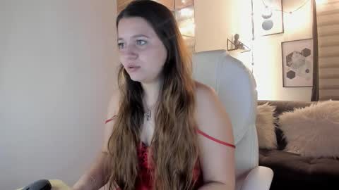 Sophie  online show from October 11, 3:10 pm