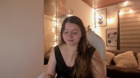 Sophie  online show from October 14, 2:07 pm