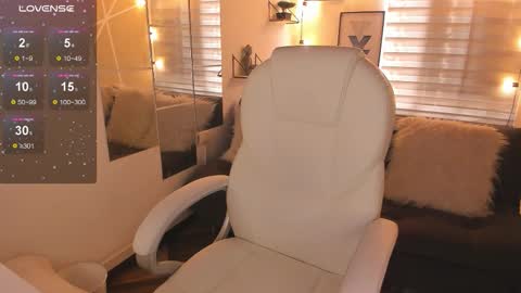 Snapshot of sophiee09_ chatting on March 9, 1:48 pm Sophie online show from March 9, 1:48 pm