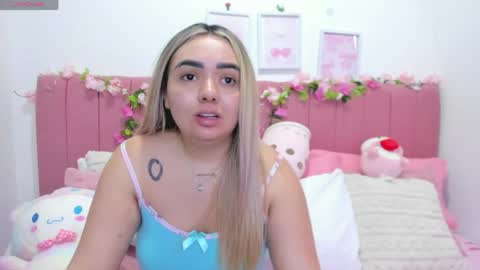 sophiee rosee online show from May 13, 10:49 pm
