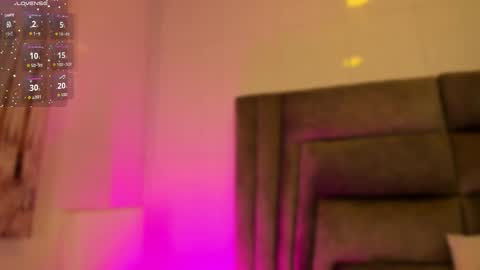 Snapshot of sophiee_smith chatting on February 21, 11:00 am Sophie online show from February 21, 11:00 am