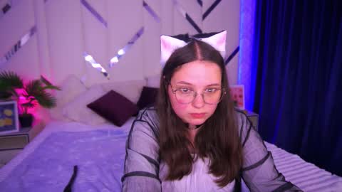 Snapshot of sophieedreams chatting on September 14, 6:51 pm sophieedreams online show from September 14, 6:51 pm