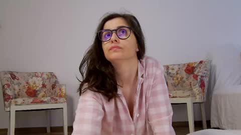 Snapshot of sophieerain chatting on September 25, 10:30 am Sophie Rain online show from September 25, 10:30 am